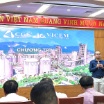 anh Hoàng Đức Hùng tại Chương trình nâng cao năng lực Quản trị Công ty cho VICEM